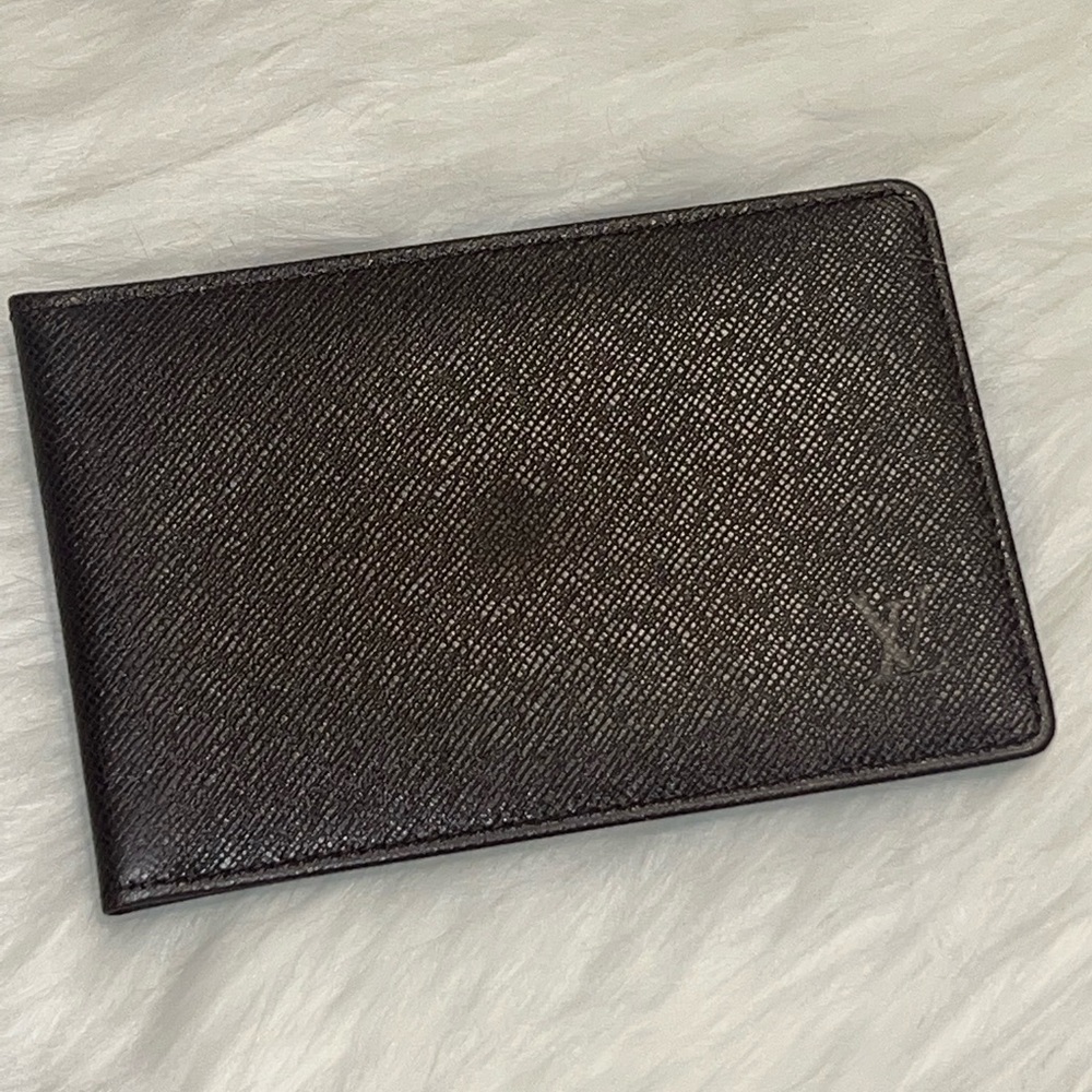 Louis Vuitton Mocha Brown Taiga Card holder